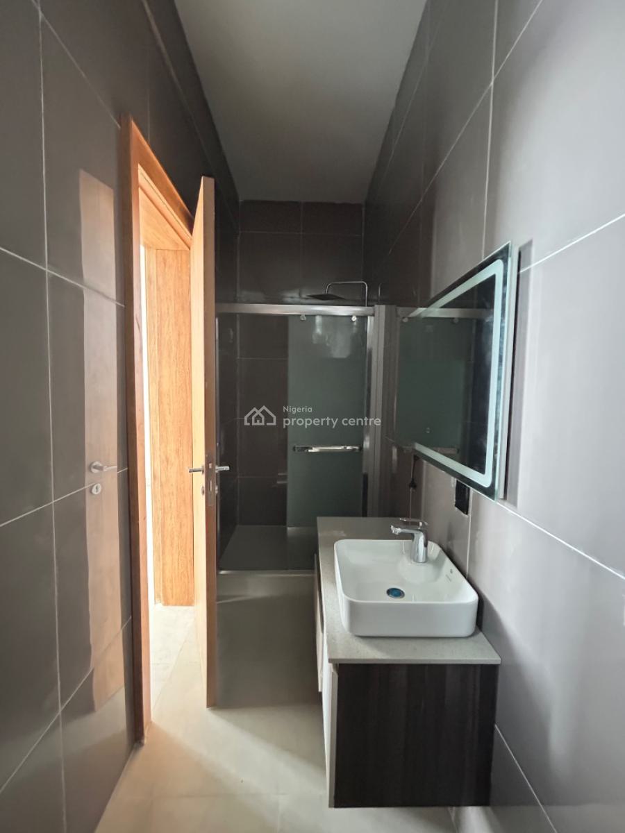 2 Bedroom Apartment, Lekki Phase 1, Lekki, Lagos, Flat / Apartment for Rent
