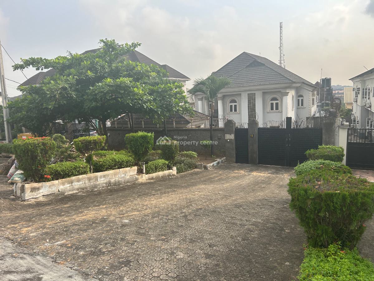 a Detached 5bedroom House with 3rooms Bq Seating on 700sqm Magodo Gra2, Magodo Shangisha Gra 2 Lagos State, Magodo, Lagos, Detached Duplex for Sale