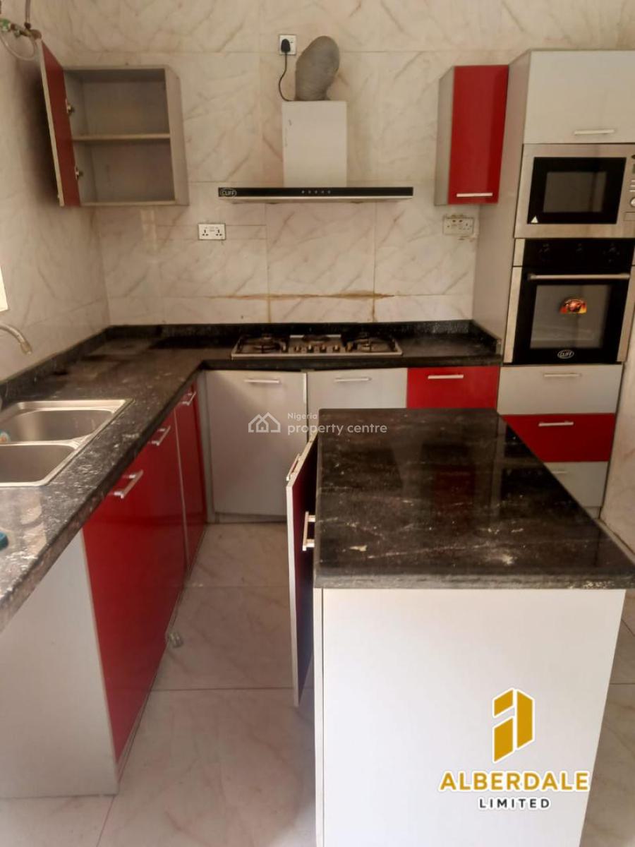 Well-maintained & Fully Serviced 4-bedroom Terrace, Ikota, Lekki, Lagos, Terraced Duplex for Rent