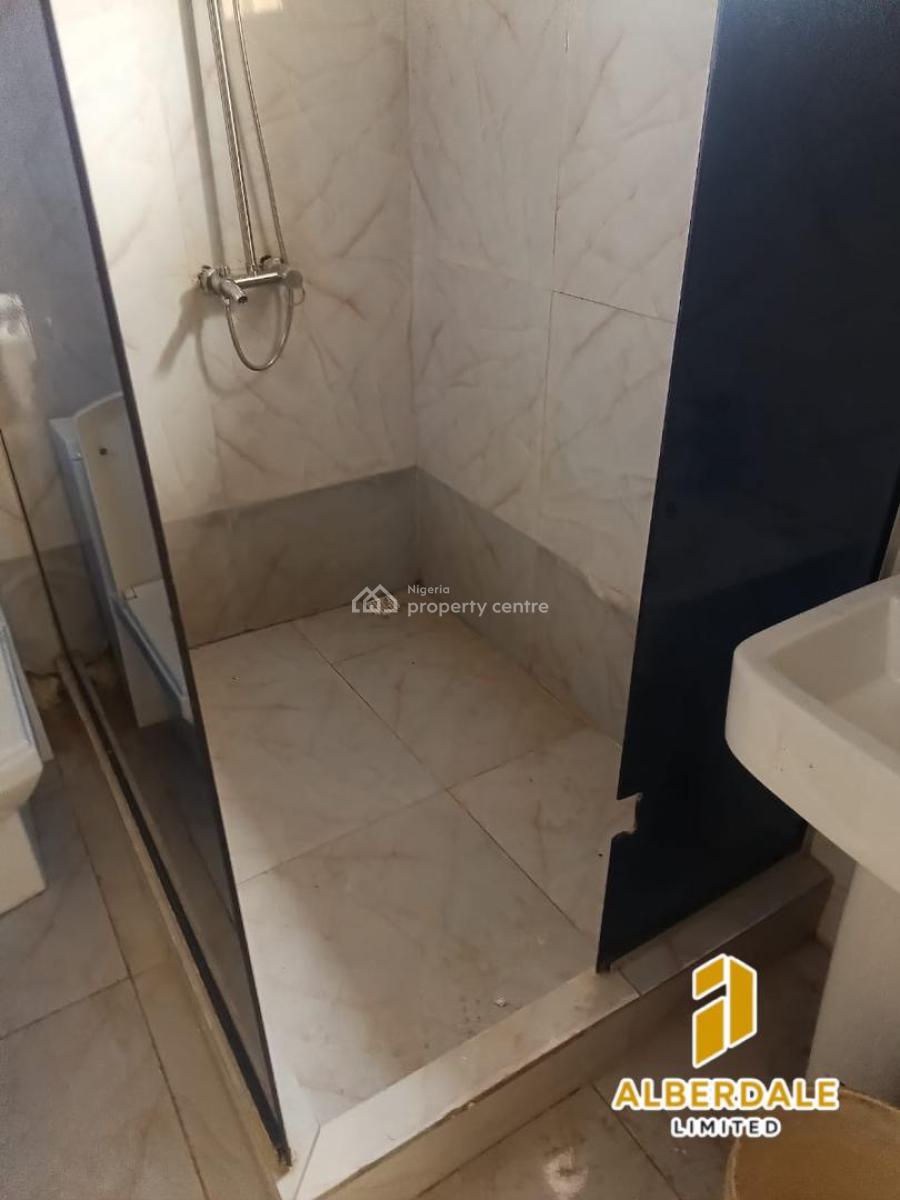 Well-maintained & Fully Serviced 4-bedroom Terrace, Ikota, Lekki, Lagos, Terraced Duplex for Rent