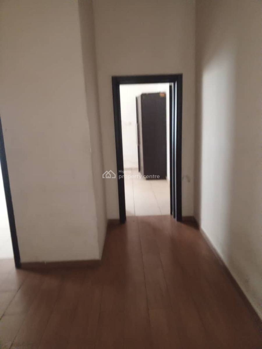 Renovated 4 Bedroom Apartment on The First Floor., Lsdpc Estate, Omole Phase 1, Ikeja, Lagos, Flat / Apartment for Rent