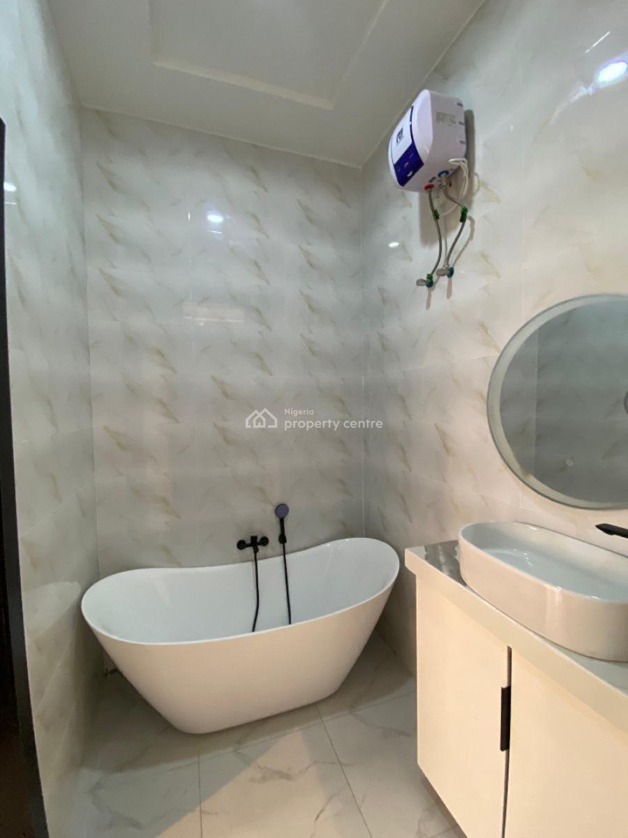 Clean 4 Bedroom Semi Detached Duplex with Bq, Chevron, Lekki, Lagos, Semi-detached Duplex for Rent