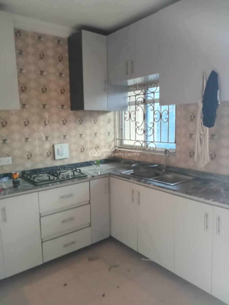 Clean and Spacious 2 Bedroom Apartment, Badore, Ajah, Lagos, Flat / Apartment for Rent