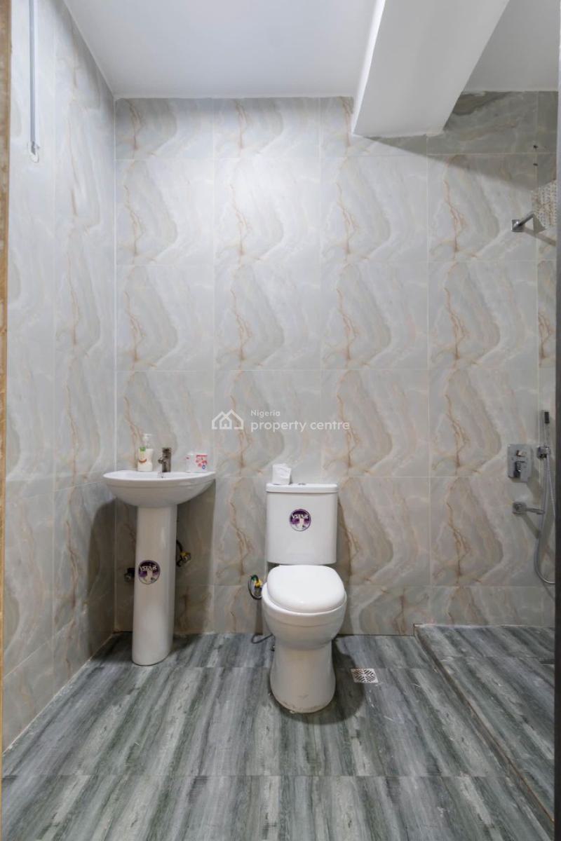 Luxury 1 Bedroom Apartment with Ps5 and Snooker Board, Lekki Phase 1, Lekki, Lagos, Mini Flat (room and Parlour) Short Let