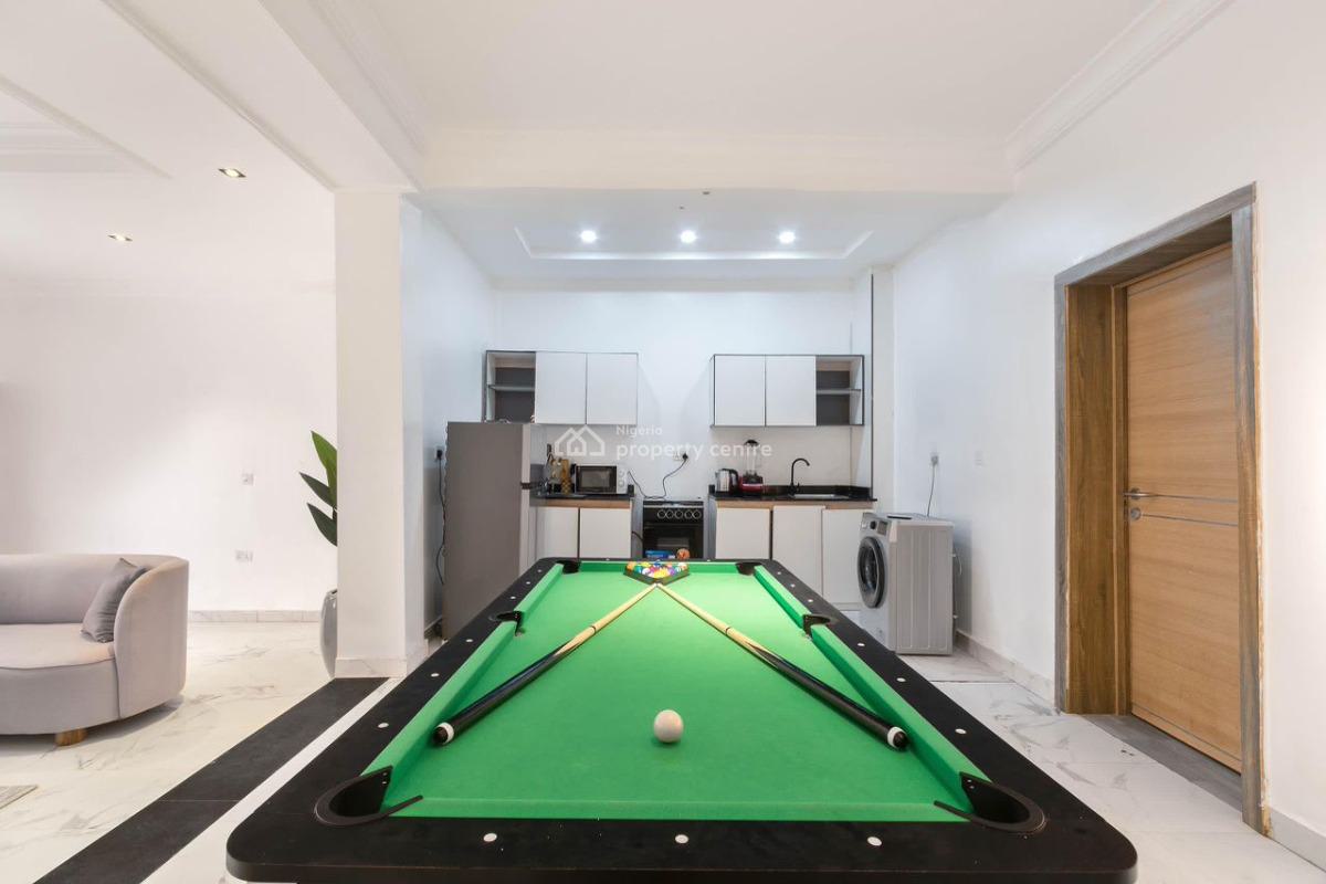 Luxury 1 Bedroom Apartment with Ps5 and Snooker Board, Lekki Phase 1, Lekki, Lagos, Mini Flat (room and Parlour) Short Let