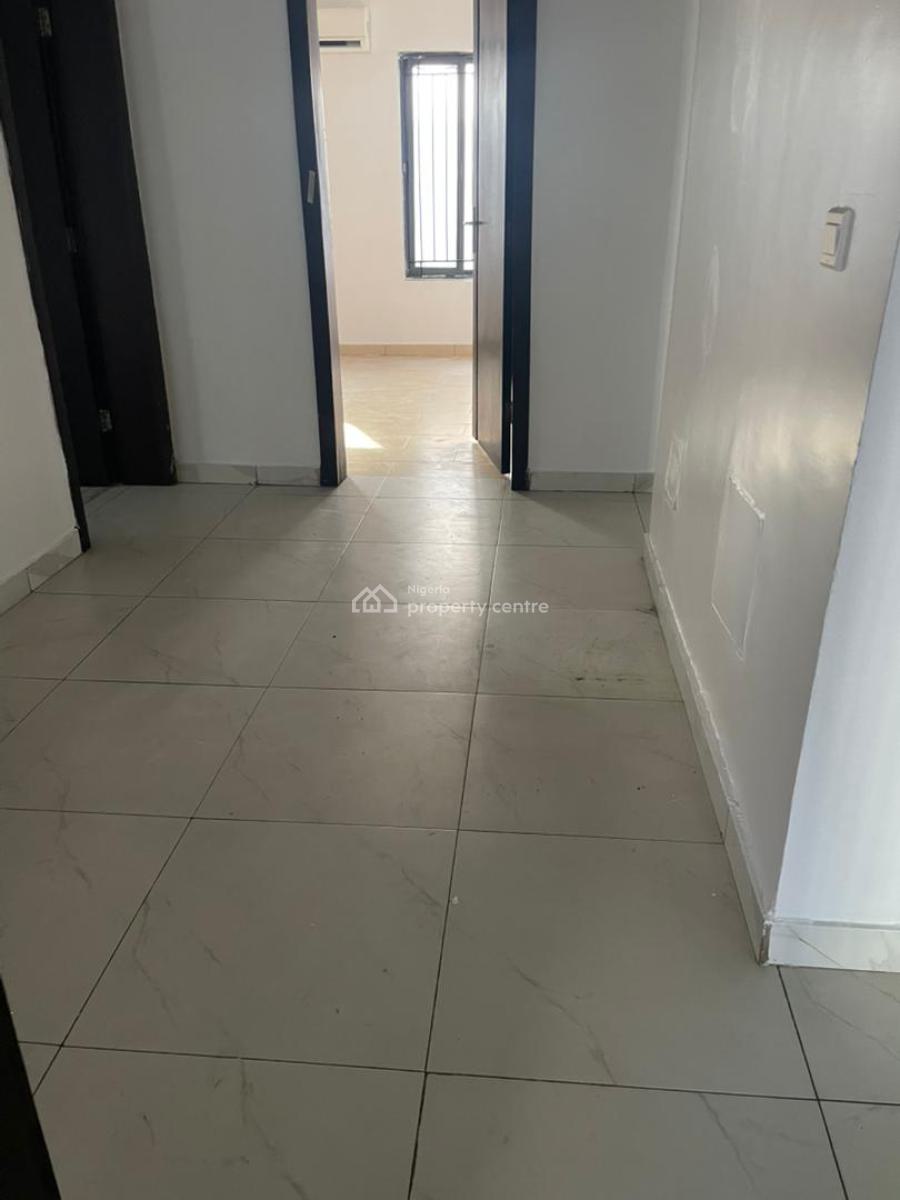 Fully Service 3 Bedroom Flat with Bq, By P Mobolaji Johnson Estate, Lekki Phase 1, Lekki, Lagos, House for Rent