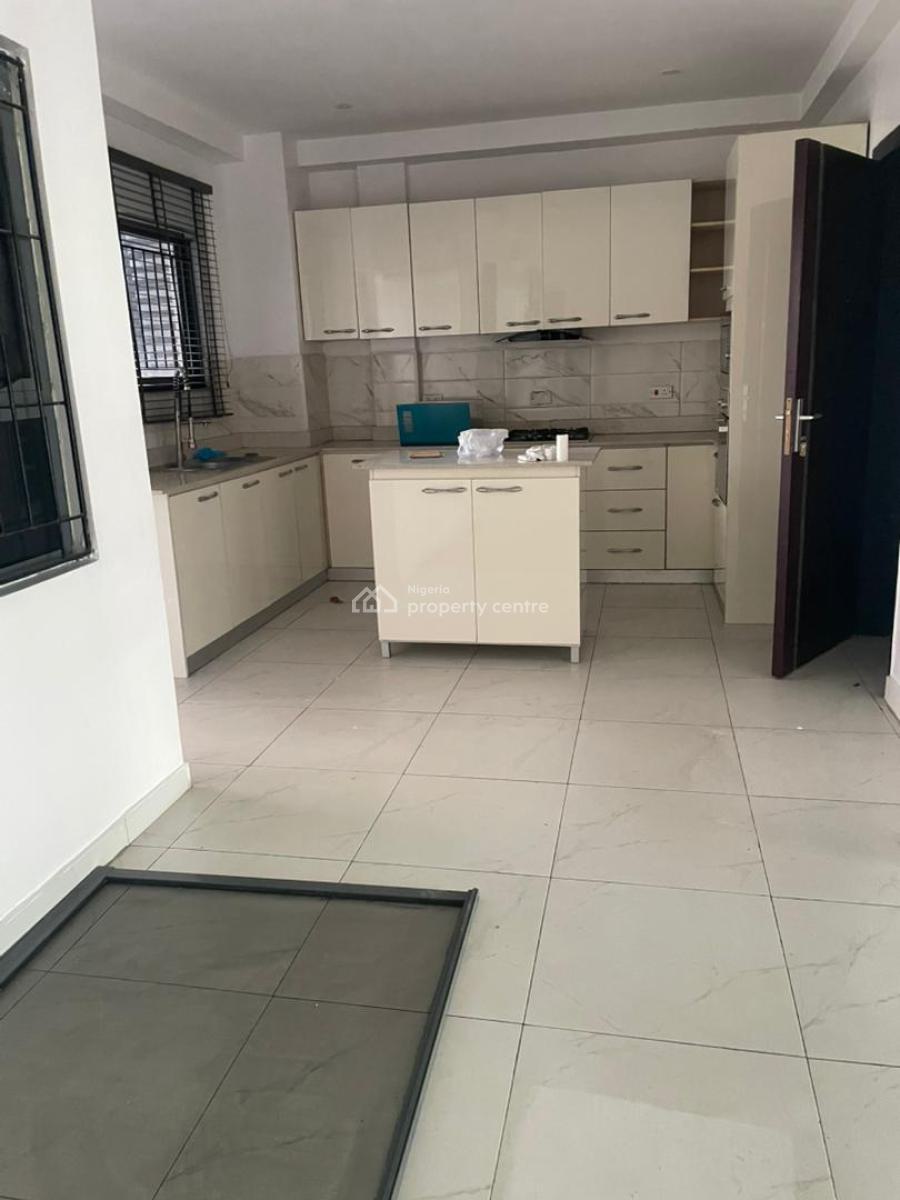Fully Service 3 Bedroom Flat with Bq, By P Mobolaji Johnson Estate, Lekki Phase 1, Lekki, Lagos, House for Rent
