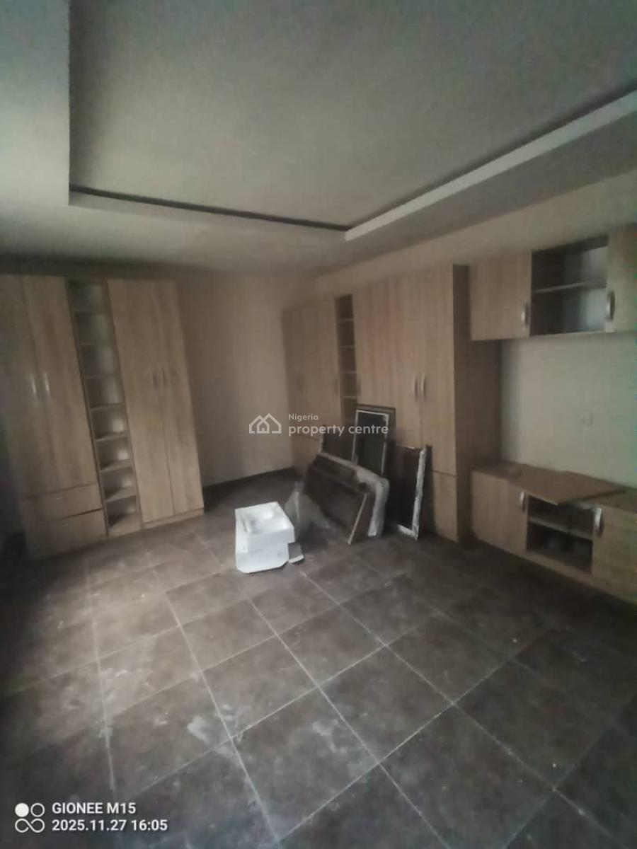 Clean 3 Bedroom Flat with Bq, Off Awolowo Road, Ikoyi, Lagos, Flat / Apartment for Rent