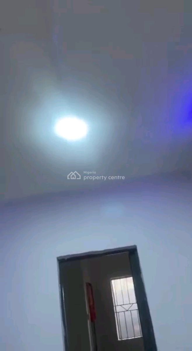 Standard and Executive Mini Flat in a Gated Compound., Makoko, Adekunle Axis, Alagomeji, Yaba, Lagos, Mini Flat (room and Parlour) for Rent