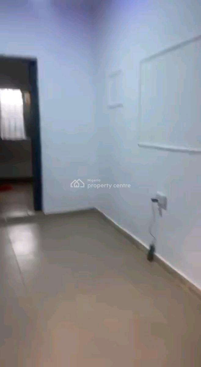 Standard and Executive Mini Flat in a Gated Compound., Makoko, Adekunle Axis, Alagomeji, Yaba, Lagos, Mini Flat (room and Parlour) for Rent