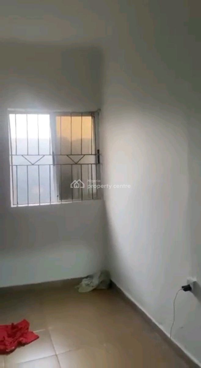 Standard and Executive Mini Flat in a Gated Compound., Makoko, Adekunle Axis, Alagomeji, Yaba, Lagos, Mini Flat (room and Parlour) for Rent
