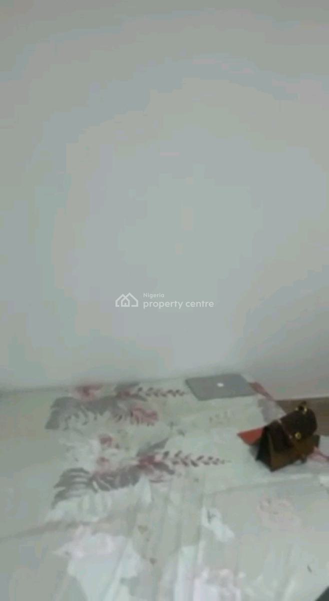 Standard and Executive Mini Flat in a Gated Compound., Makoko, Adekunle Axis, Alagomeji, Yaba, Lagos, Mini Flat (room and Parlour) for Rent