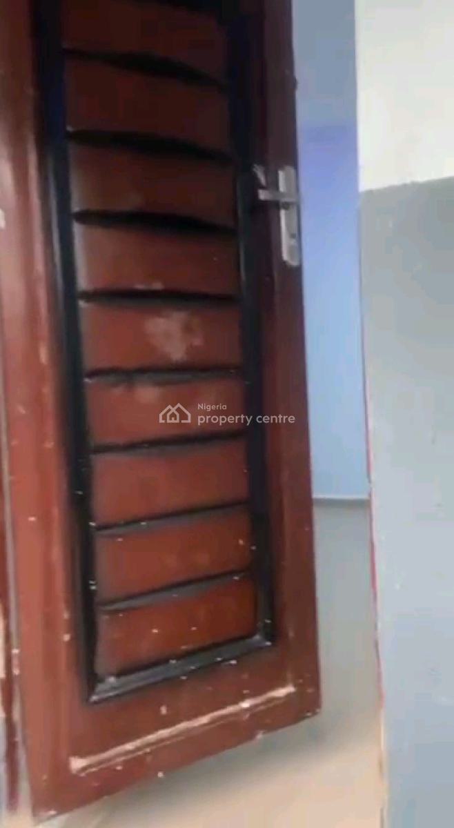 Standard and Executive Mini Flat in a Gated Compound., Makoko, Adekunle Axis, Alagomeji, Yaba, Lagos, Mini Flat (room and Parlour) for Rent