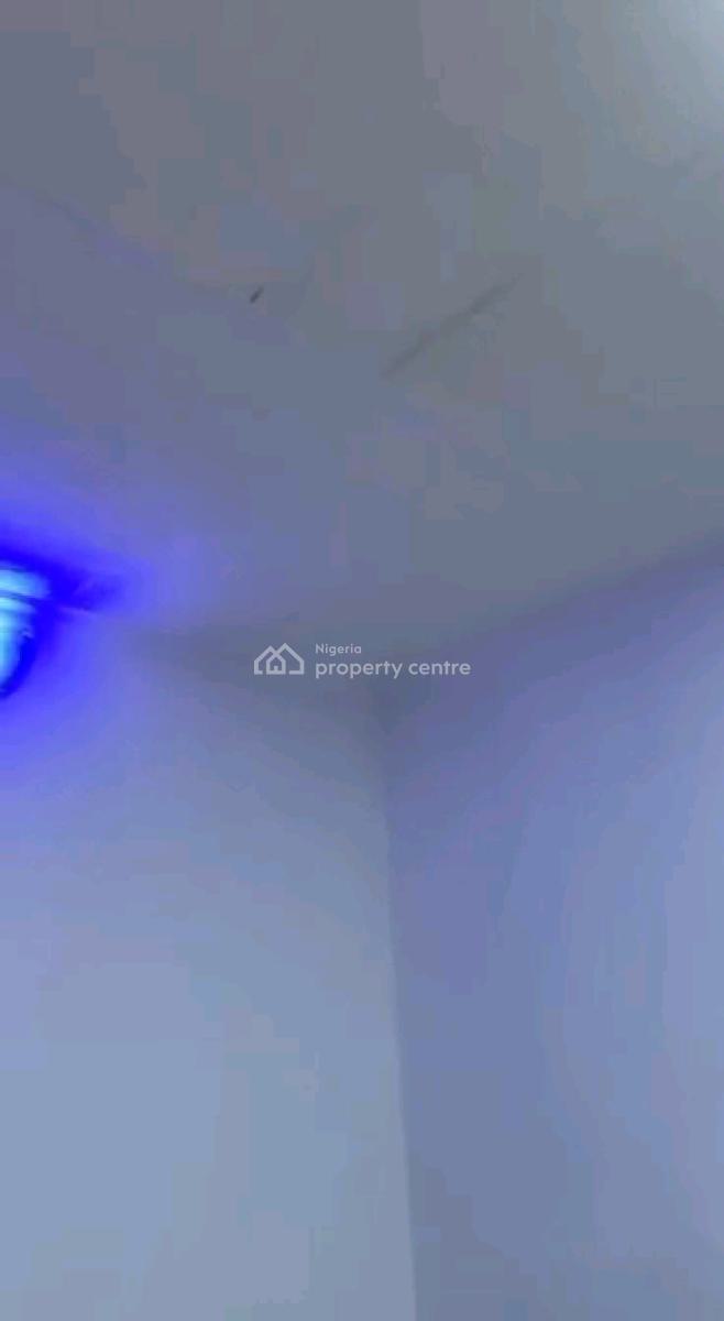 Standard and Executive Mini Flat in a Gated Compound., Makoko, Adekunle Axis, Alagomeji, Yaba, Lagos, Mini Flat (room and Parlour) for Rent