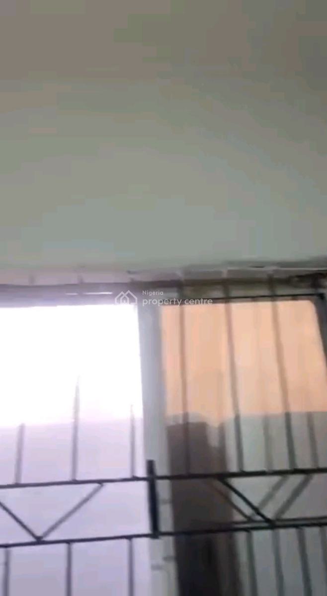 Standard and Executive Mini Flat in a Gated Compound., Makoko, Adekunle Axis, Alagomeji, Yaba, Lagos, Mini Flat (room and Parlour) for Rent