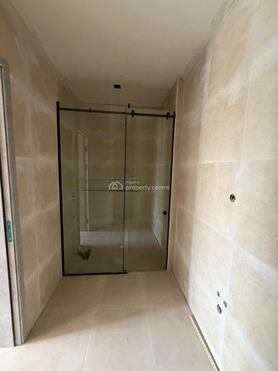 Tastefully Finished 2 Bedroom Flat ( Serviced), Lekki Phase 1, Lekki, Lagos, Flat / Apartment for Sale