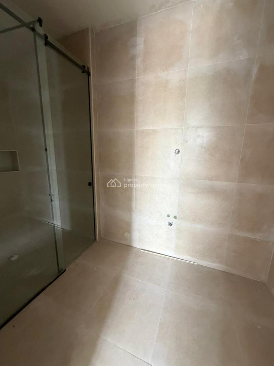 Tastefully Finished 2 Bedroom Flat ( Serviced), Lekki Phase 1, Lekki, Lagos, Flat / Apartment for Sale