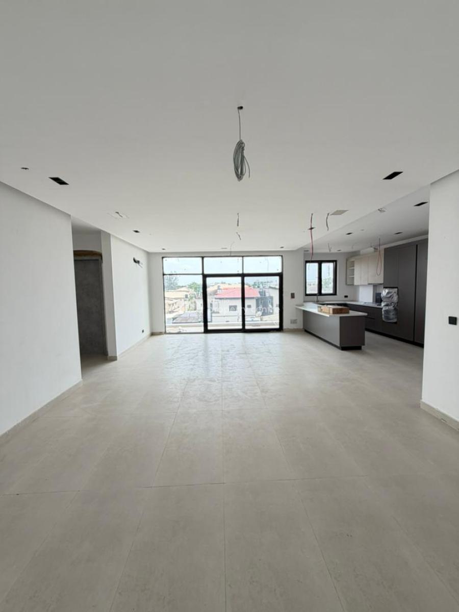 Tastefully Finished 2 Bedroom Flat ( Serviced), Lekki Phase 1, Lekki, Lagos, Flat / Apartment for Sale