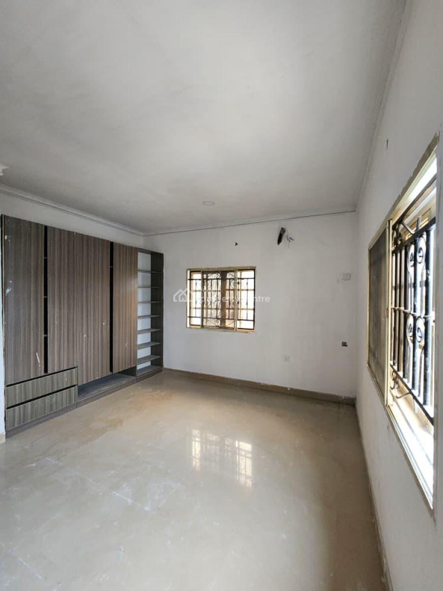 Tastefully Renovated Lovely Newly Renovated 3 Bedroom Flats, Off Falolu Street, Surulere, Lagos, Flat / Apartment for Rent