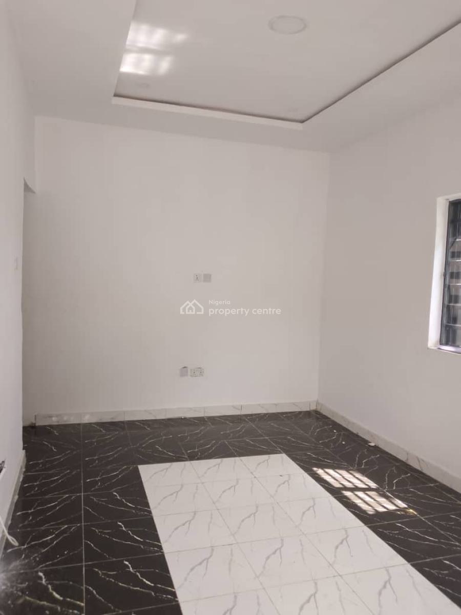 Spacious Mini Flat (downstairs), Ogogoro Palace, Ogunfayo, Eputu, Ibeju-lekki, Ajah, Lagos, Mini Flat (room and Parlour) for Rent