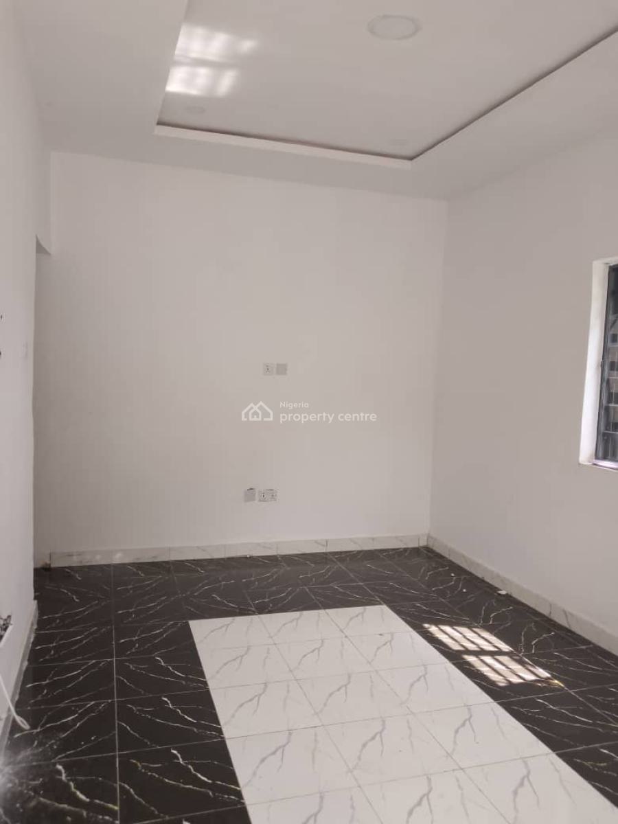 Spacious Mini Flat (downstairs), Ogogoro Palace, Ogunfayo, Eputu, Ibeju-lekki, Ajah, Lagos, Mini Flat (room and Parlour) for Rent