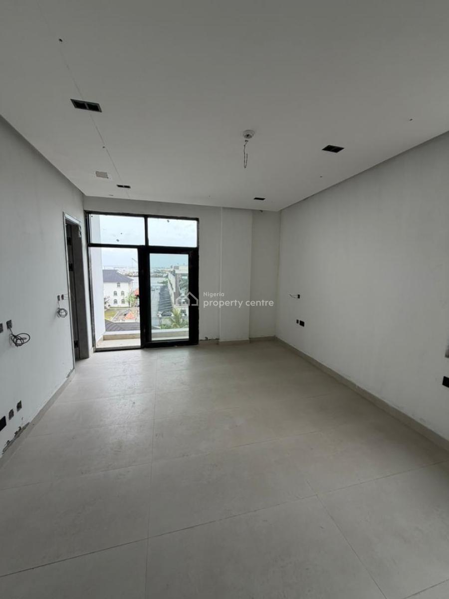 Tastefully Finished 3 Bedroom Flat ( Serviced), Lekki Phase 1, Lekki, Lagos, Flat / Apartment for Sale
