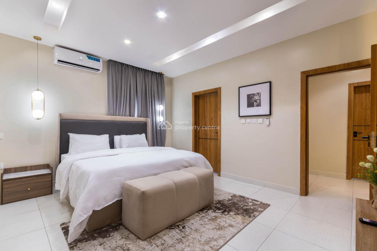 Luxury 2 Bedroom with Swimming Pool, Ps5, Air Hockey Game, Lekki Phase 1, Lekki, Lagos, Flat / Apartment Short Let