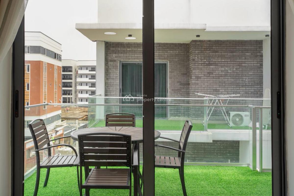 2 Bedroom Maisonette with Swimming Pool, Bathtub, Ps5, Lekki Phase 1, Lekki, Lagos, Flat / Apartment Short Let