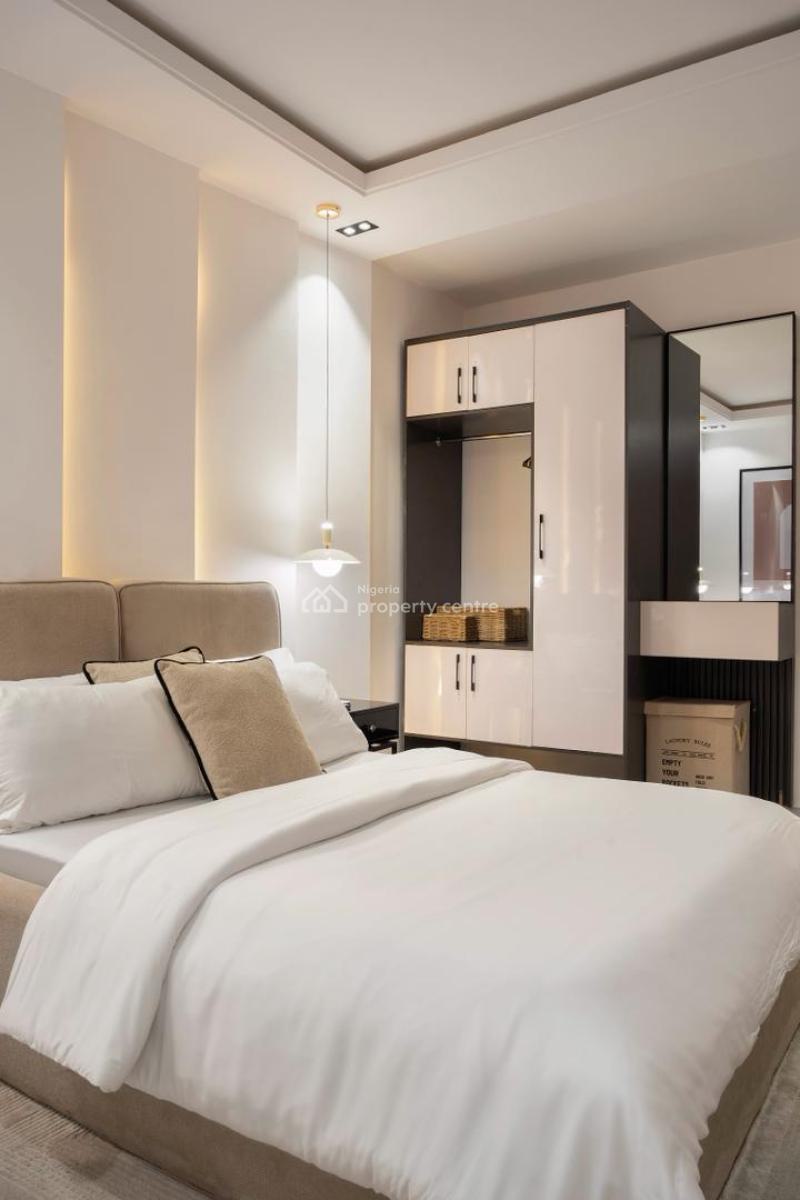 2 Bedroom Maisonette with Swimming Pool, Bathtub, Ps5, Lekki Phase 1, Lekki, Lagos, Flat / Apartment Short Let