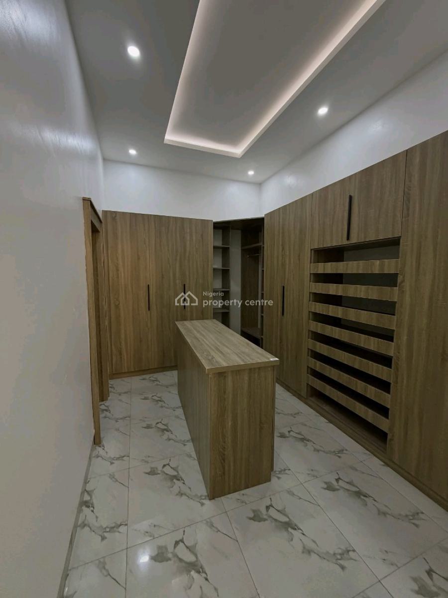 6-bedroom Duplex (3 Units in Compound), Guzape District, Abuja, House for Sale