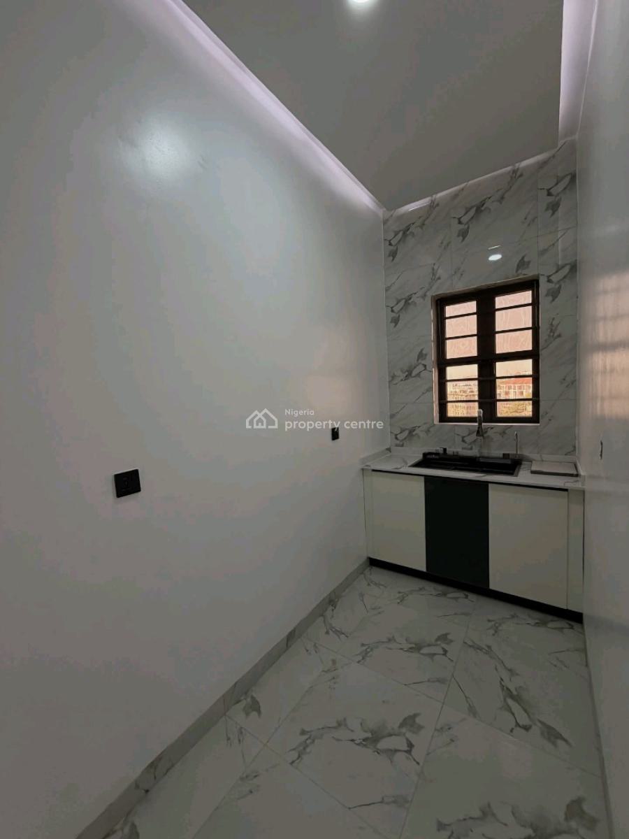 6-bedroom Duplex (3 Units in Compound), Guzape District, Abuja, House for Sale