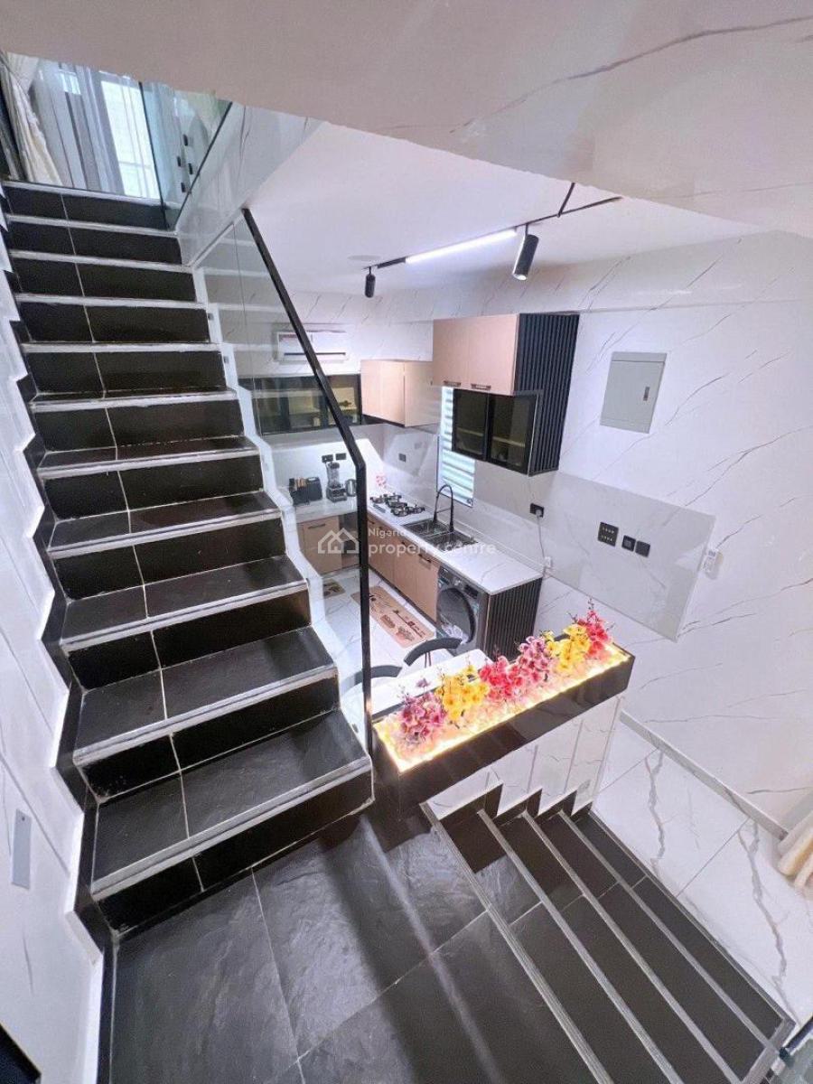 Luxury 2 Bedroom Apartment with Ps5, Snooker, Tennis & Balcony, Lekki Phase 1, Lekki, Lagos, Flat / Apartment Short Let