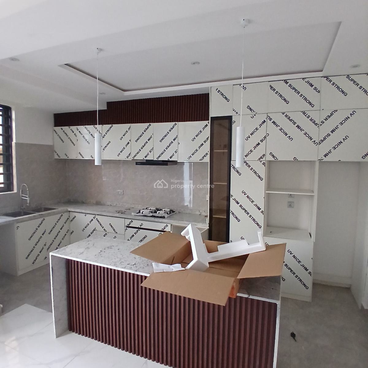 a Beautiful 2 Bedroom Apartment in Serene Estate in Ikate-lekki, Ikate, Lekki, Lagos, Block of Flats for Sale