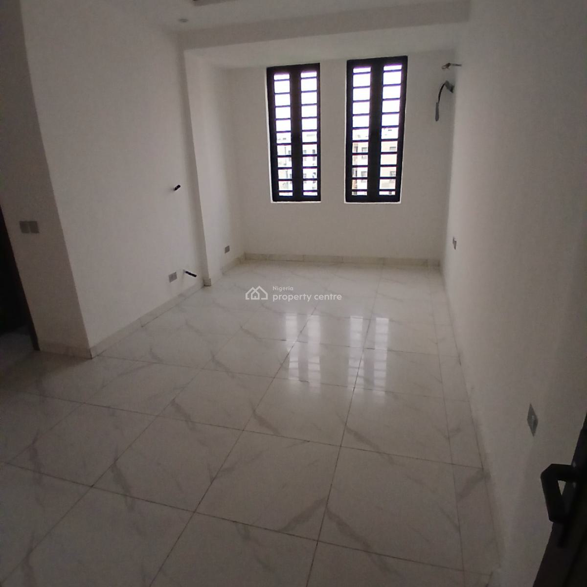 a Beautiful 2 Bedroom Apartment in Serene Estate in Ikate-lekki, Ikate, Lekki, Lagos, Block of Flats for Sale