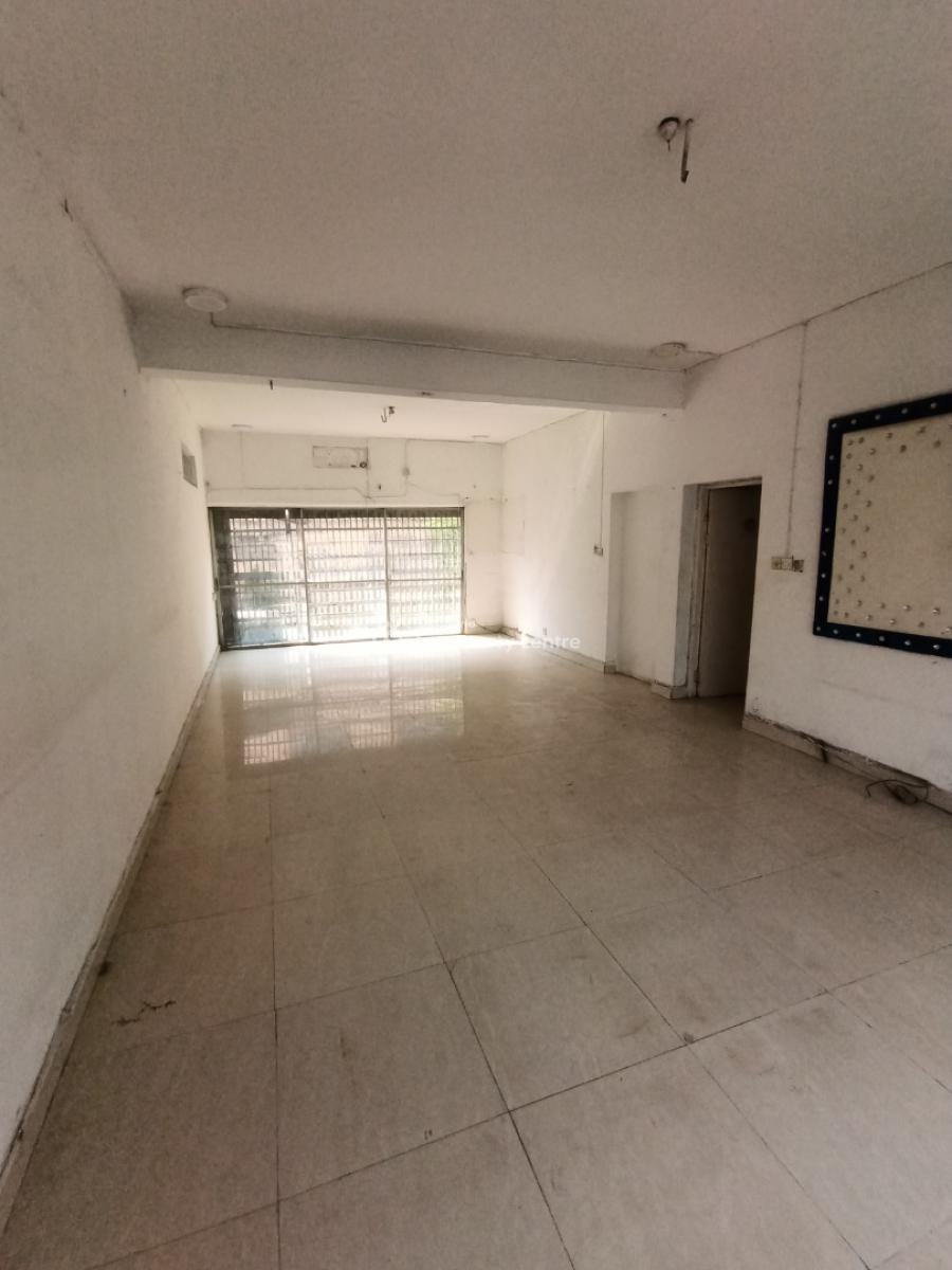 Decent Spacious 5 Bedroom Semi Detached Duplex with Bq, Ilupeju, Lagos, Semi-detached Duplex for Rent