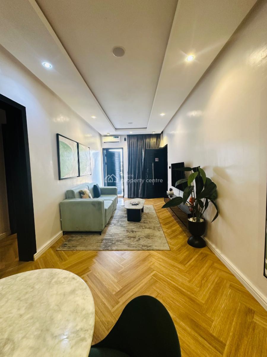 Nicely Built 2 Bedroom Apartment, Lekki Phase 1, Lekki, Lagos, Flat / Apartment Short Let