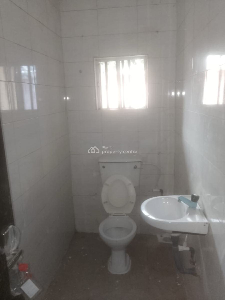 Ground Floor 3 Bedroom Flat with All Rooms Ensuite, Maryland, Lagos, Flat / Apartment for Rent