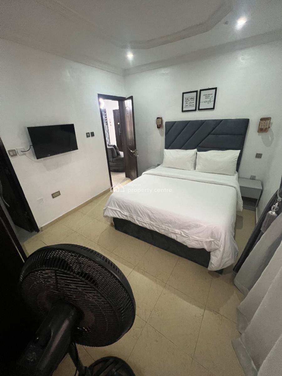 Serviced Luxury 2-bedroom Apartment with Steady Electricity, Lekki Phase 1, Lekki, Lagos, Flat / Apartment for Rent