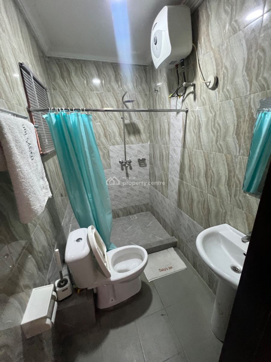 Serviced Luxury 3-bedroom Apartment with Steady Electricity, Lekki Phase 1, Lekki, Lagos, Flat / Apartment for Rent