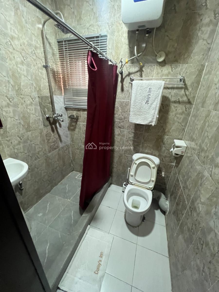 Serviced Luxury 3-bedroom Apartment with Steady Electricity, Lekki Phase 1, Lekki, Lagos, Flat / Apartment for Rent