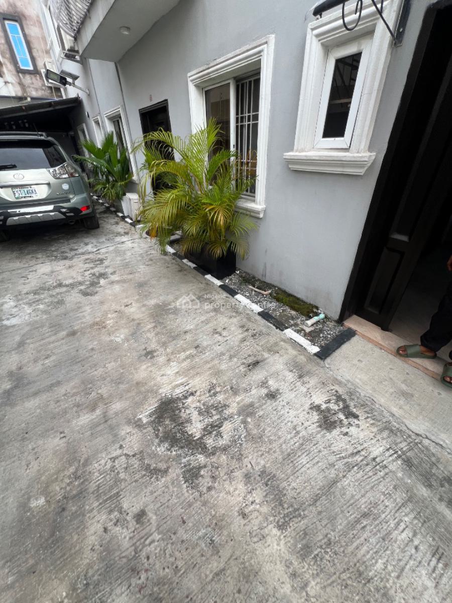 Serviced Luxury 3-bedroom Apartment with Steady Electricity, Lekki Phase 1, Lekki, Lagos, Flat / Apartment for Rent