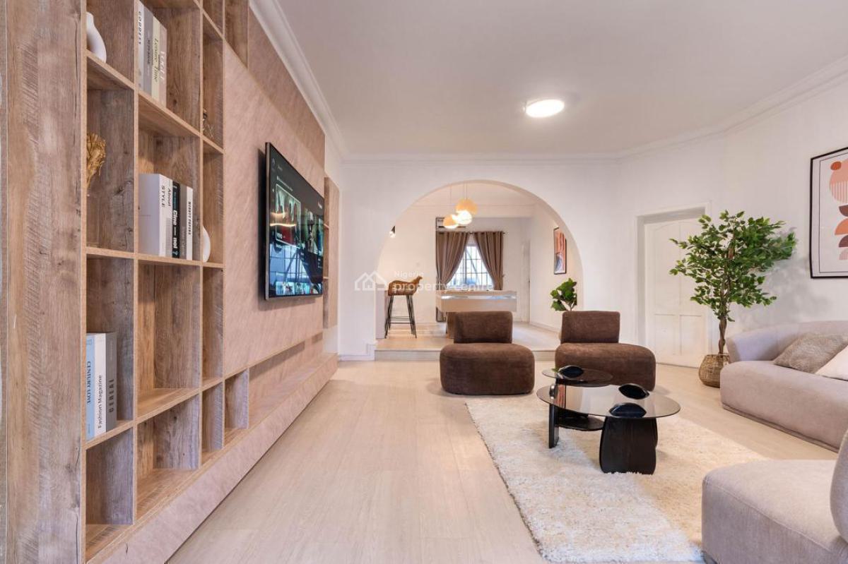 Luxury 3 Bedroom Apartment with Swimming Pool, Admiralty Way, Lekki Phase 1, Lekki, Lagos, Flat / Apartment Short Let