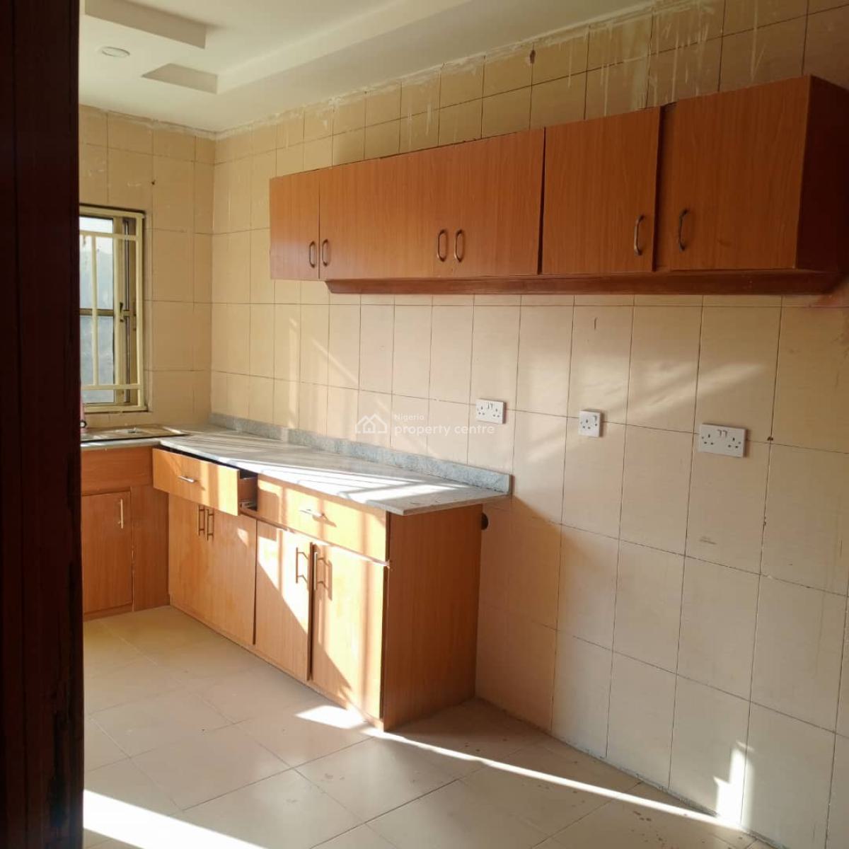 Renovated 2 Bedrooms Apartment, Olokonla, Ajah, Lagos, Flat / Apartment for Rent