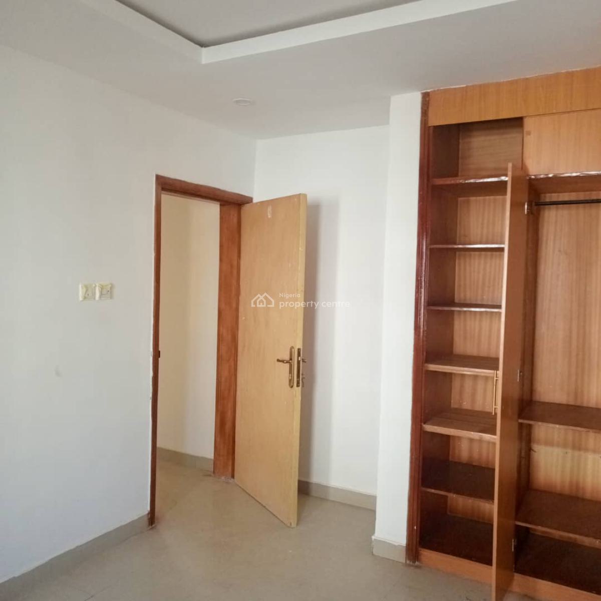 Renovated 2 Bedrooms Apartment, Olokonla, Ajah, Lagos, Flat / Apartment for Rent