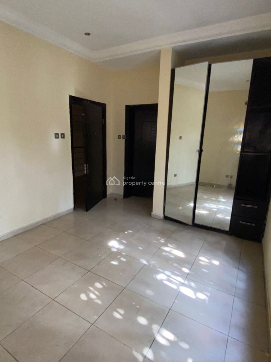 a 4 Bedroom Terraced Duplex, Shoprite Road, Osapa, Lekki, Lagos, Terraced Duplex for Sale