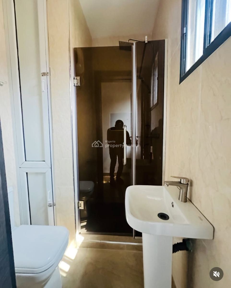 Fantastic Built 4 Bedroom Massionette, Surulere, Lagos, Terraced Duplex for Sale