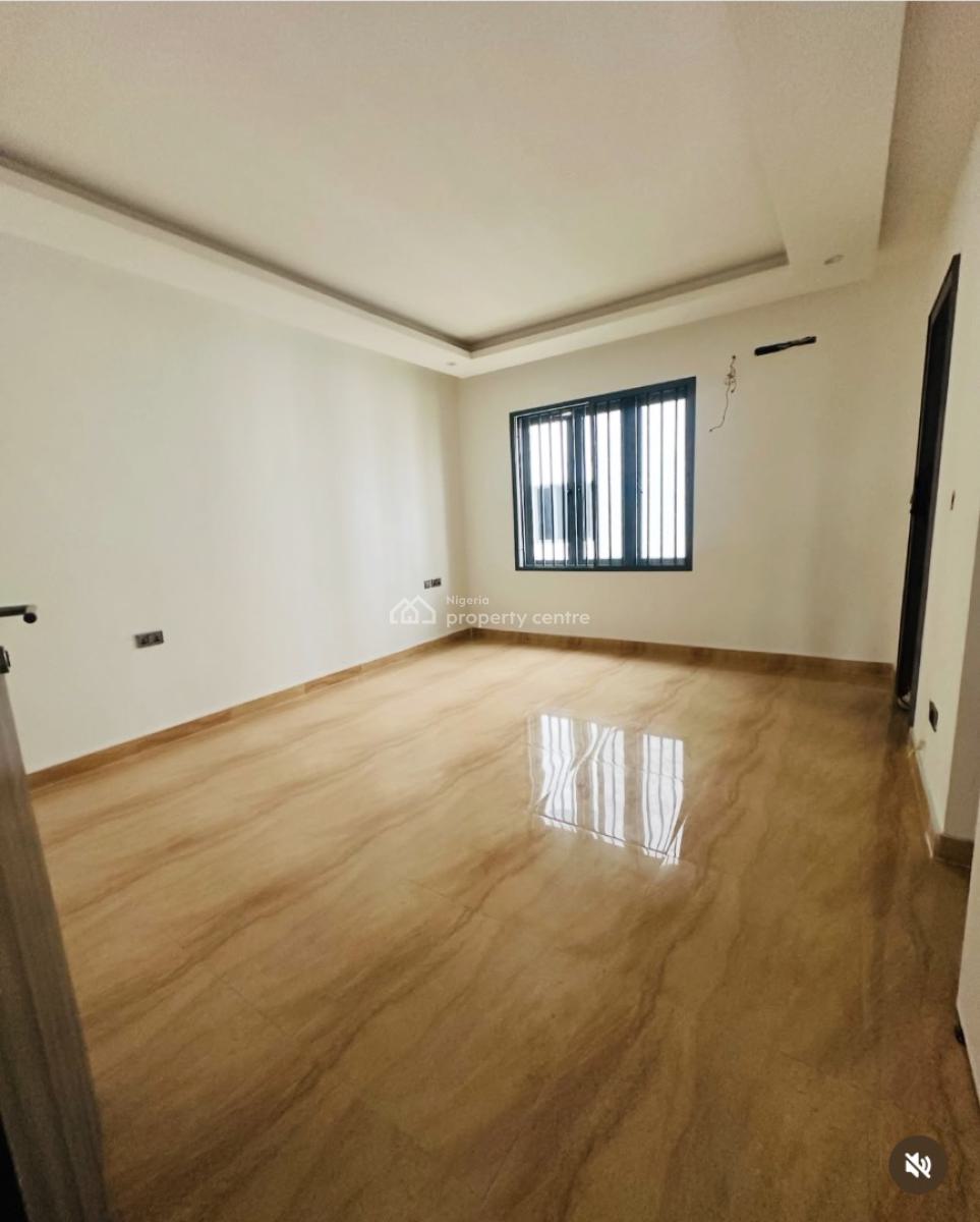 Fantastic Built 4 Bedroom Massionette, Surulere, Lagos, Terraced Duplex for Sale