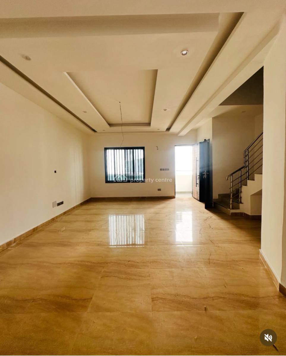 Fantastic Built 4 Bedroom Massionette, Surulere, Lagos, Terraced Duplex for Sale