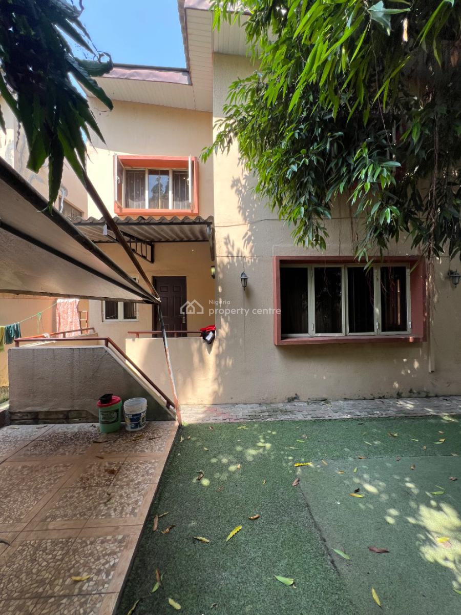 Super-clean and Cozy 5-bedroom Semi-detached Duplex with 2-bedroom Bq, Lekki Phase 1, Lekki, Lagos, House for Rent