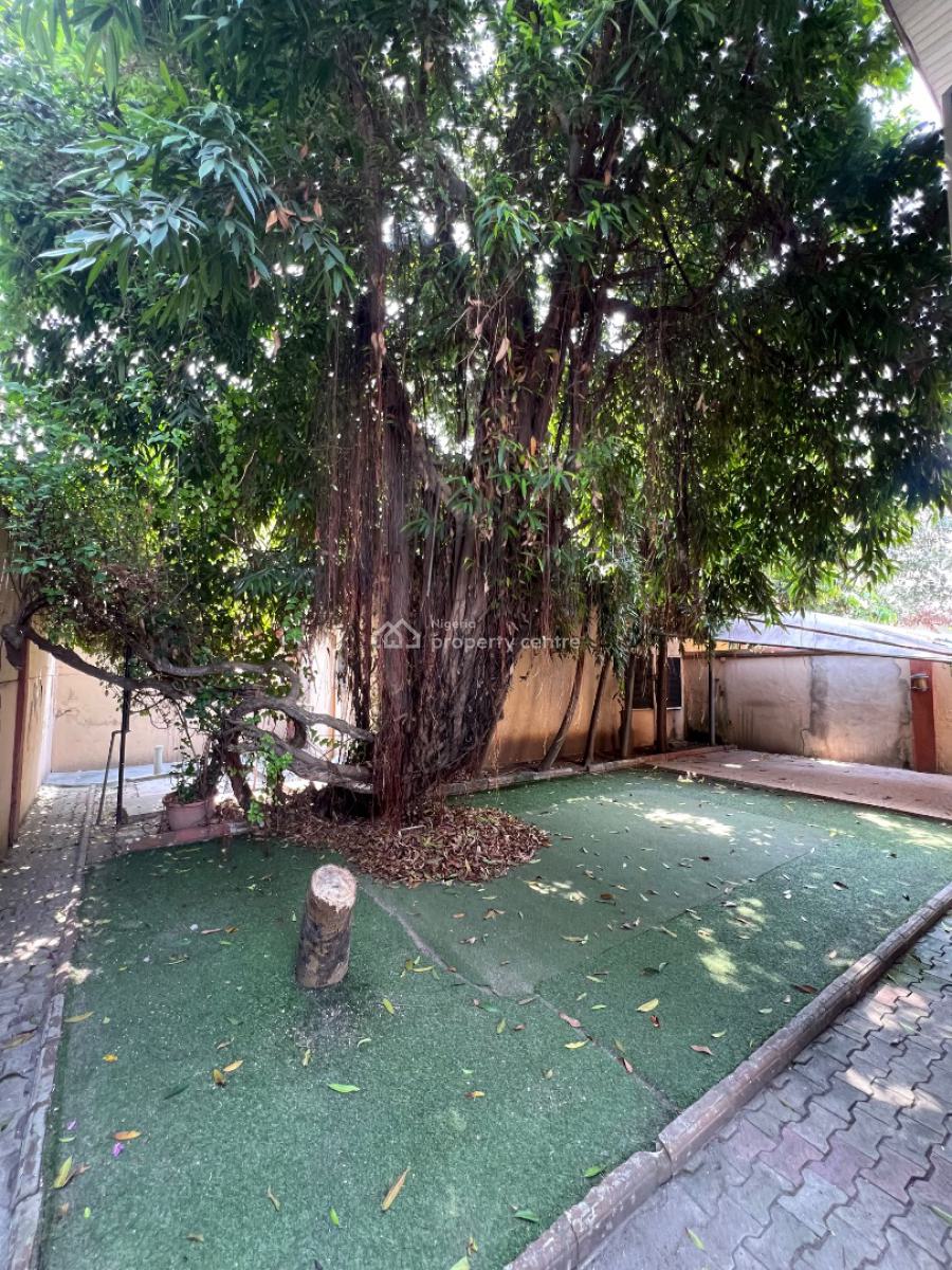 Super-clean and Cozy 5-bedroom Semi-detached Duplex with 2-bedroom Bq, Lekki Phase 1, Lekki, Lagos, House for Rent